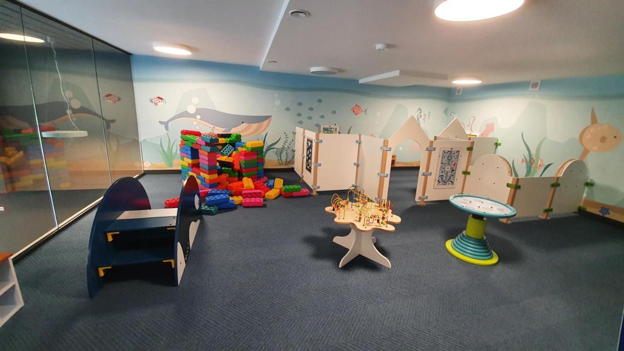 Apartament Baltyk Nadmorskie Tarasy Z Parkingiem Kolobrzeg Bagian luar foto